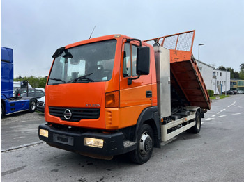 Kamion s kukastom dizalicom NISSAN