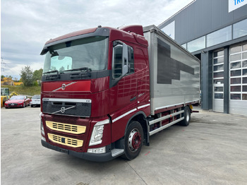 Kamion s ceradom VOLVO FH 420