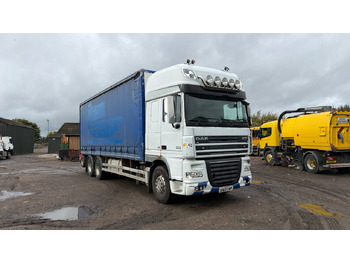 Kamion s ceradom DAF XF 105 510