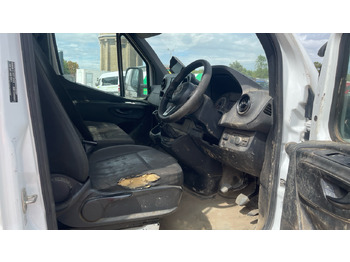 Dostavno vozilo s ravnom platformom MERCEDES-BENZ SPRINTER 314 CDI: slika Dostavno vozilo s ravnom platformom MERCEDES-BENZ SPRINTER 314 CDI