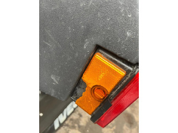 Blatobran za Kamion IVECO Stralis 450 Kotflügel vorne links 41299389 / 41299388: slika Blatobran za Kamion IVECO Stralis 450 Kotflügel vorne links 41299389 / 41299388