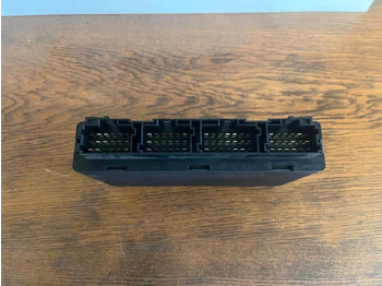 Upravljačka jedinica (ECU) za Kamion Mercedes Benz Elektronik CPC/FR A0014465302: slika Upravljačka jedinica (ECU) za Kamion Mercedes Benz Elektronik CPC/FR A0014465302 Upravljačka jedinica (ECU) za Kamion Mercedes Benz Elektronik CPC/FR A0014465302: slika Upravljačka jedinica (ECU) za Kamion Mercedes Benz Elektronik CPC/FR A0014465302