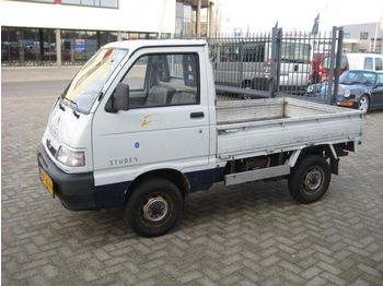 Dostavno vozilo s ravnom platformom Daihatsu Hijet 1300 pickup: slika Dostavno vozilo s ravnom platformom Daihatsu Hijet 1300 pickup