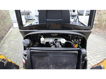 Mini kran JCB 8018 CTS: slika Mini kran JCB 8018 CTS