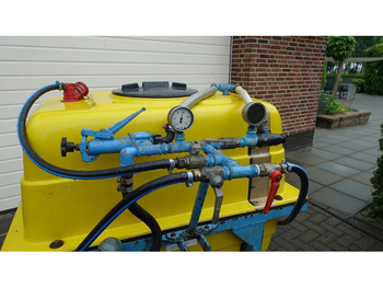Prskalica KWH Gedragen veldspuit vatspuit 400 Liter: slika Prskalica KWH Gedragen veldspuit vatspuit 400 Liter