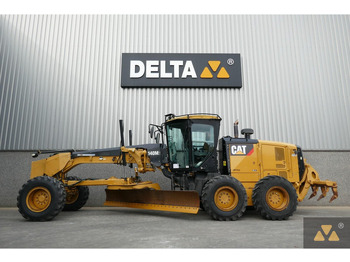 Grejder CATERPILLAR 140M