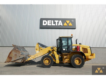 Utovarivač na kotačima CATERPILLAR 938M