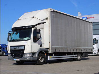 Kamion s ceradom DAF LF 210