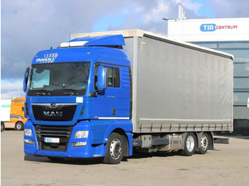 Kamion s ceradom MAN TGX 24.460