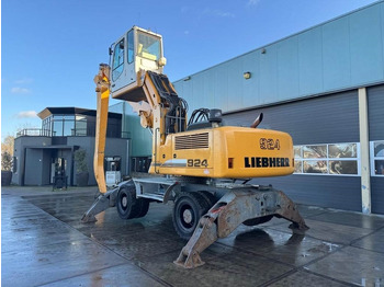 Stroj za rukovanje otpadom Liebherr A 924 C: slika Stroj za rukovanje otpadom Liebherr A 924 C