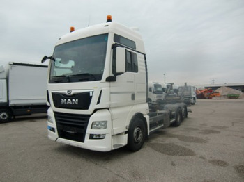 Transporter kontejnera/ Kamion s izmjenjivim sanducima MAN TGX 26.460