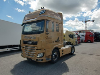 Tegljač DAF XF 530
