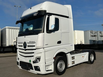 Tegljač MERCEDES-BENZ Actros 1851