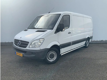 Furgon MERCEDES-BENZ Sprinter 211