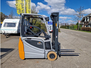 Električni viličar Still RX20-16 met nieuwe veiligheidskeuring: slika Električni viličar Still RX20-16 met nieuwe veiligheidskeuring Električni viličar Still RX20-16 met nieuwe veiligheidskeuring: slika Električni viličar Still RX20-16 met nieuwe veiligheidskeuring