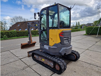 Mini bager Volvo ECR25D met 2562 uur: slika Mini bager Volvo ECR25D met 2562 uur