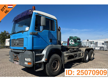 Kamion s kukastom dizalicom MAN TGA 26.410