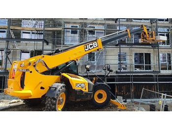 Teleskopski rukovatelj JCB