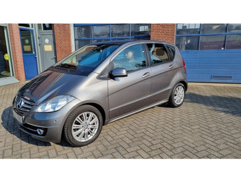 Hatchback MERCEDES-BENZ