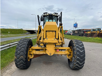 Grejder Caterpillar 12M Motor Grader: slika Grejder Caterpillar 12M Motor Grader
