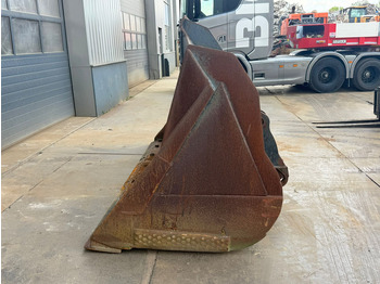 Korpa Volvo 4.2 m3: slika Korpa Volvo 4.2 m3 Korpa Volvo 4.2 m3: slika Korpa Volvo 4.2 m3