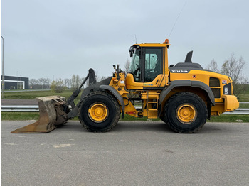 Utovarivač na kotačima VOLVO L110H