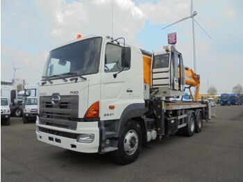 Podizna platforma montirana na kamion Hino 700 6X4: slika Podizna platforma montirana na kamion Hino 700 6X4