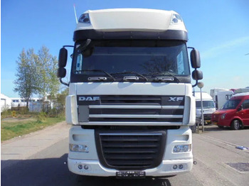 Tegljač DAF XF 105.460 SUPERSPACE: slika Tegljač DAF XF 105.460 SUPERSPACE