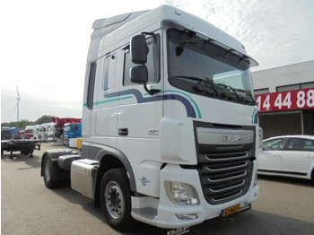 Tegljač DAF XF 440 EURO 6: slika Tegljač DAF XF 440 EURO 6