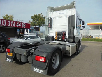 Tegljač DAF XF 440 EURO 6: slika Tegljač DAF XF 440 EURO 6