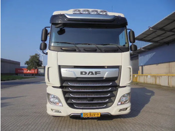 Tegljač DAF XF 450: slika Tegljač DAF XF 450