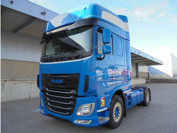 Tegljač DAF XF 106 460