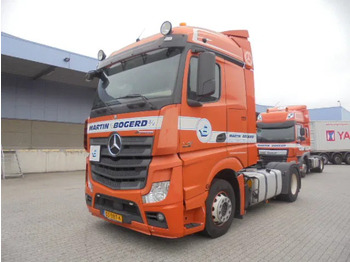 Tegljač MERCEDES-BENZ Actros 1842