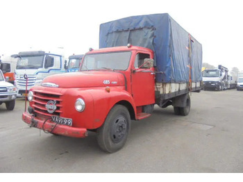 Kamion s ceradom VOLVO