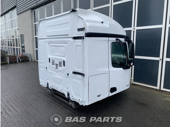 Kabina i unutrašnjost za Kamion Mercedes-Benz Actros MP4: slika Kabina i unutrašnjost za Kamion Mercedes-Benz Actros MP4