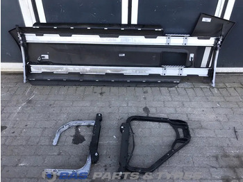 Karoserija i eksterijer za Kamion Renault T-Serie Evolution Sideskirt Set Renault 7424134838: slika Karoserija i eksterijer za Kamion Renault T-Serie Evolution Sideskirt Set Renault 7424134838