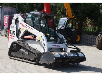 Kompaktni utovarivač gusjeničar Miniładowarka Bobcat T190 2012: slika Kompaktni utovarivač gusjeničar Miniładowarka Bobcat T190 2012 Kompaktni utovarivač gusjeničar Miniładowarka Bobcat T190 2012: slika Kompaktni utovarivač gusjeničar Miniładowarka Bobcat T190 2012