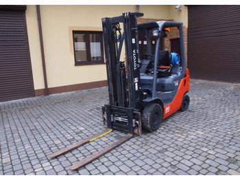 Plinski viličar Wózek widłowy Toyota 8FGF15 2018 TRIPLEX system SAS (blokowanie tylnej osi): slika Plinski viličar Wózek widłowy Toyota 8FGF15 2018 TRIPLEX system SAS (blokowanie tylnej osi)