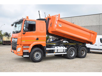 Kamion s kukastom dizalicom DAF CF 460