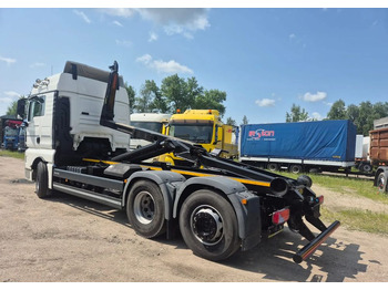 Kamion s kukastom dizalicom MAN TGX 26.460
