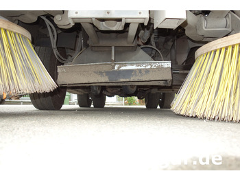 Cestovna čistilica SCHMIDT Cleango 500 EURO 6 Baujahr 2017 Kehrmaschine Straßenkehrmaschine: slika Cestovna čistilica SCHMIDT Cleango 500 EURO 6 Baujahr 2017 Kehrmaschine Straßenkehrmaschine