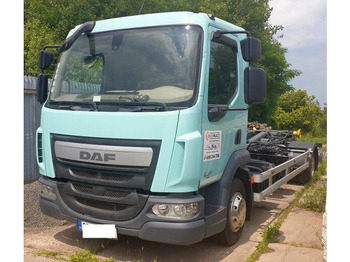Kamion s kukastom dizalicom DAF LF 180