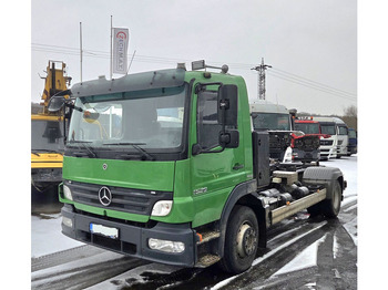 Kamion s kukastom dizalicom MERCEDES-BENZ Atego