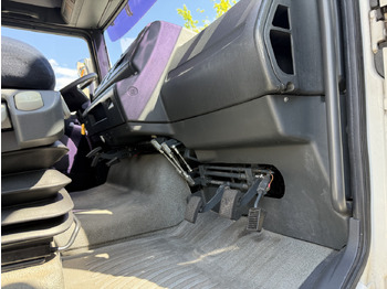 Transporter kontejnera/ Kamion s izmjenjivim sanducima MAN TGA 18.350 4X2 LL Fahrschule: slika Transporter kontejnera/ Kamion s izmjenjivim sanducima MAN TGA 18.350 4X2 LL Fahrschule Transporter kontejnera/ Kamion s izmjenjivim sanducima MAN TGA 18.350 4X2 LL Fahrschule: slika Transporter kontejnera/ Kamion s izmjenjivim sanducima MAN TGA 18.350 4X2 LL Fahrschule