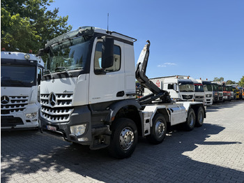 Kamion s kukastom dizalicom MERCEDES-BENZ Arocs 3245
