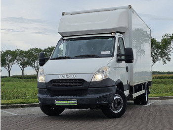 Dostavno vozilo sa zatvorenim sandukom IVECO Daily 70c17