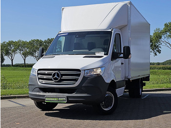 Dostavno vozilo sa zatvorenim sandukom MERCEDES-BENZ Sprinter 516