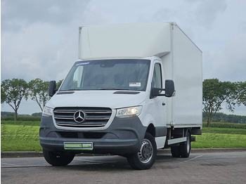 Dostavno vozilo sa zatvorenim sandukom MERCEDES-BENZ Sprinter 516