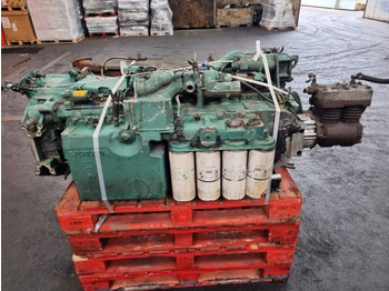 Motor Volvo  DH12D Engine: slika Motor Volvo  DH12D Engine