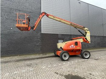 Teleskopski krak JLG 600AJ
